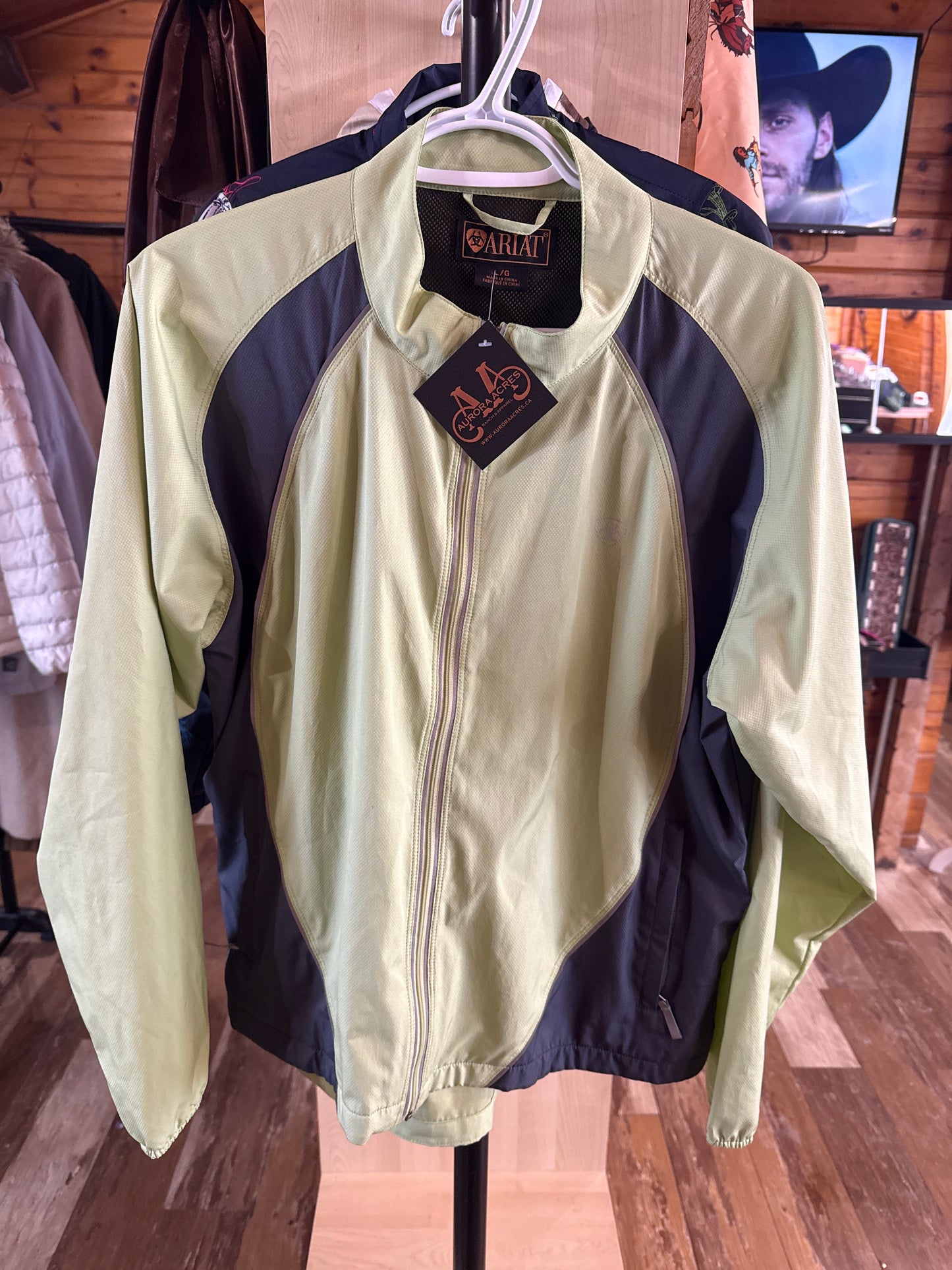Ariat Green Ladies Jacket - L