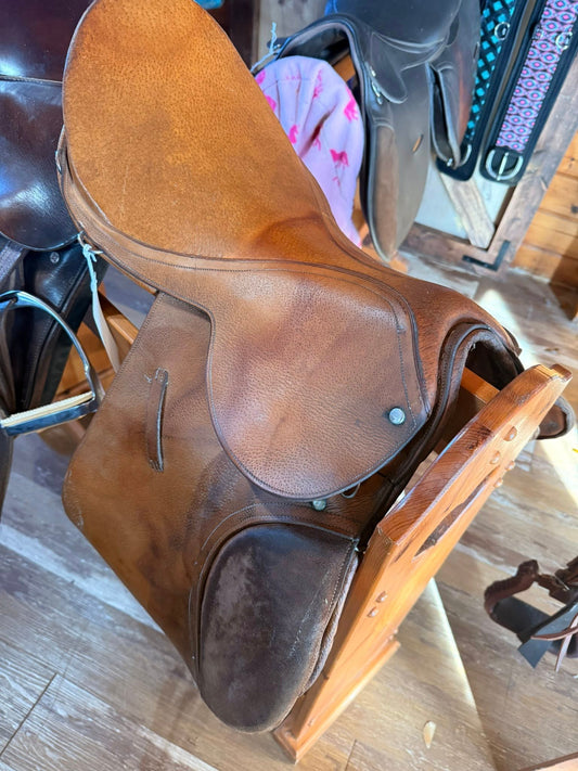 Griffiths Saddle AP 18"
