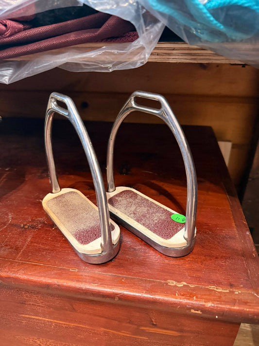 Stirrup Set